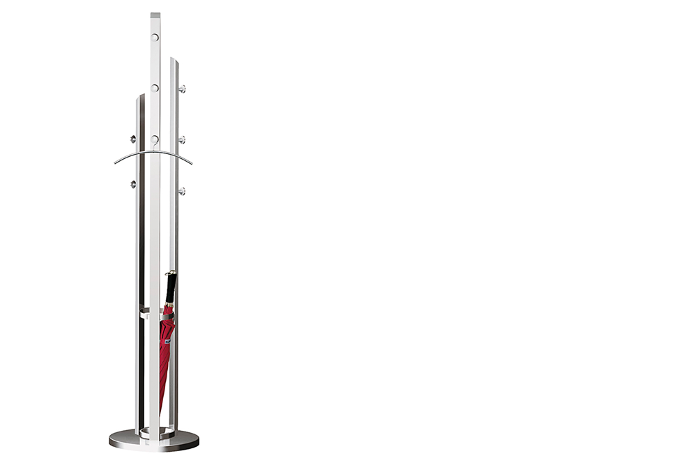 eine Standgarderobe solitaire
